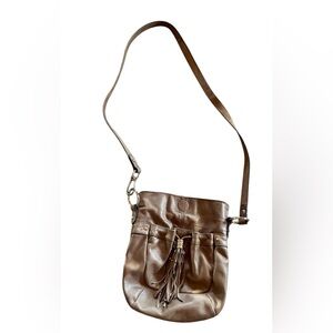 ☀️B Makowsky Taupe/Light Brown Tassel Crossbody☀️